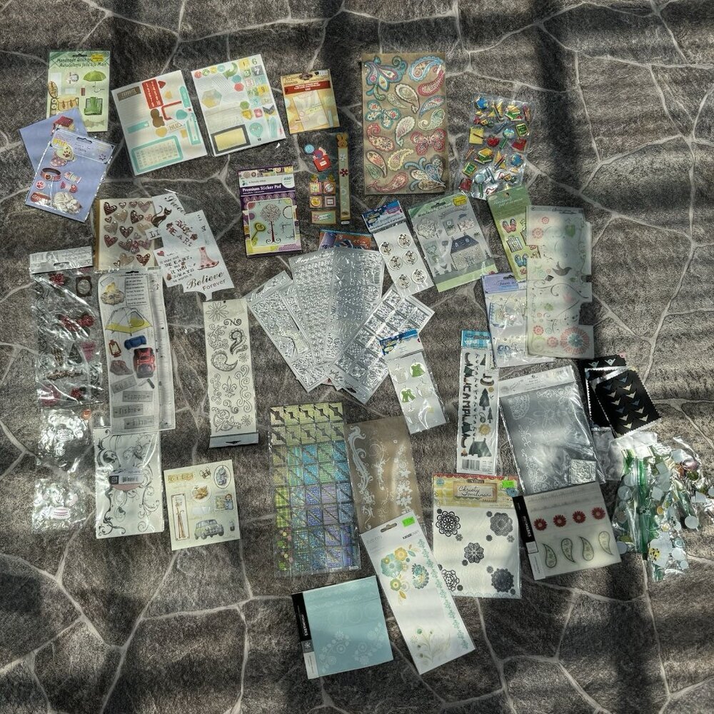 Lot‎ Stickers And Rub Ons